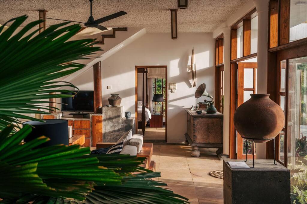 Santi Beach House With Pool & Beach Weligama Εξωτερικό φωτογραφία